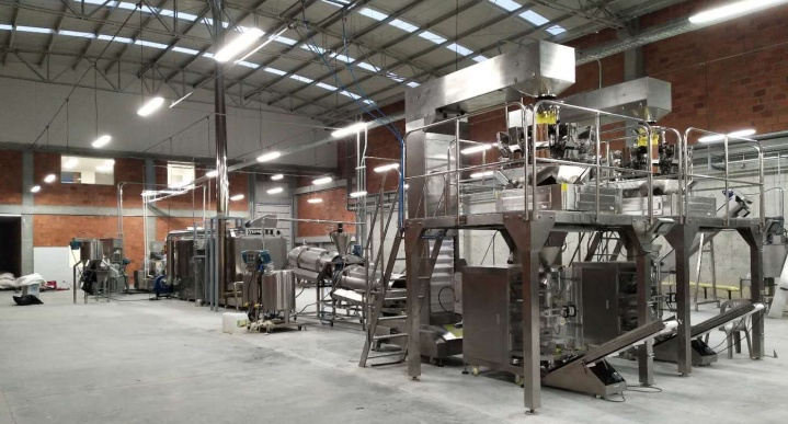 多力多滋玉米片生产线