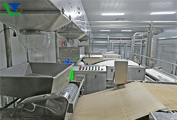 宠物客户现场两台成型机