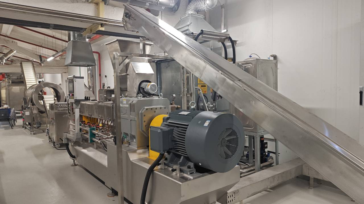 选购双螺杆挤压膨化机与干燥设备的几个常见误区