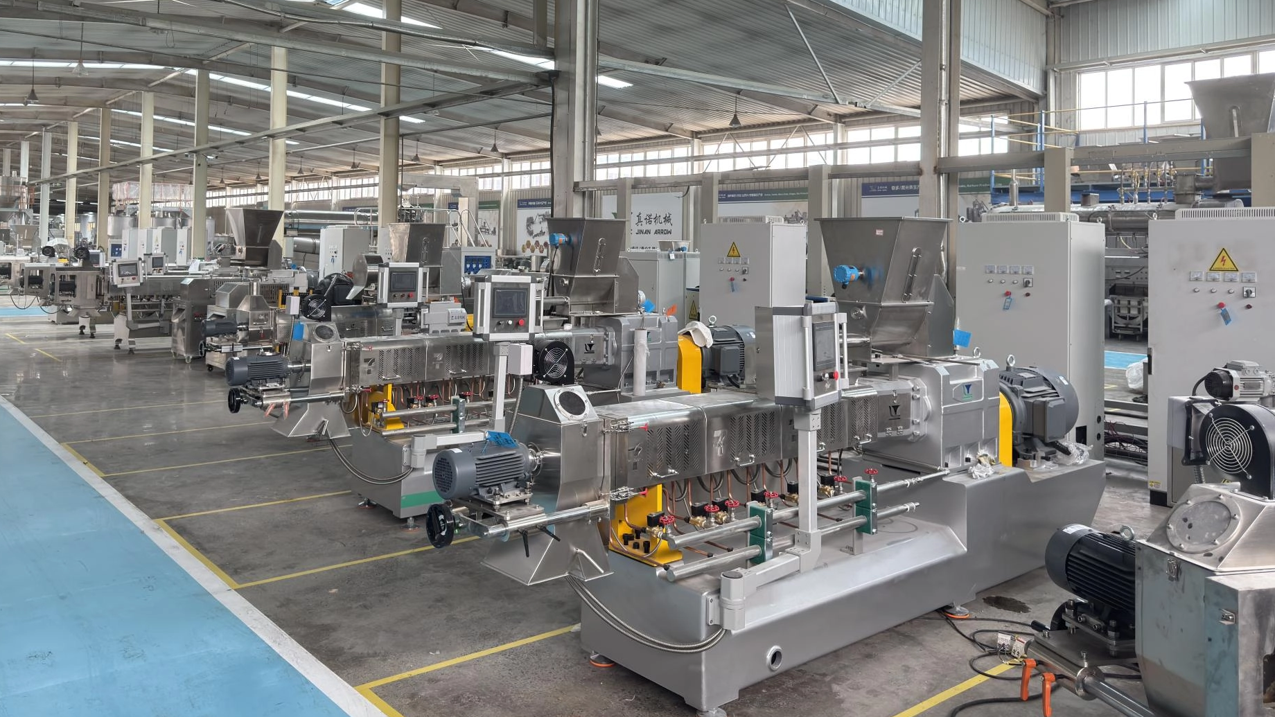 选择双螺杆挤压膨化机与干燥设备时，如何评估供应商的工艺能力